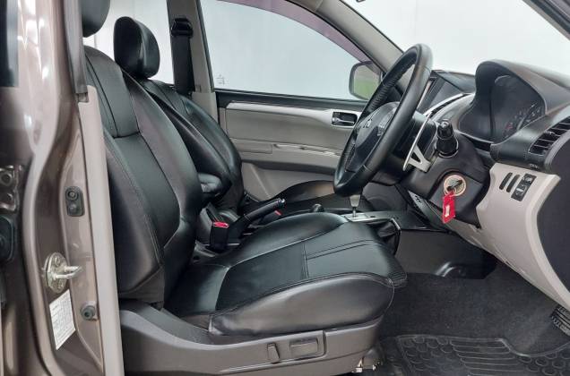 PAJERO SPORT 2.5 GT VG TURBO 4WD (MY11) AT* - ภาพย่อที่ 12