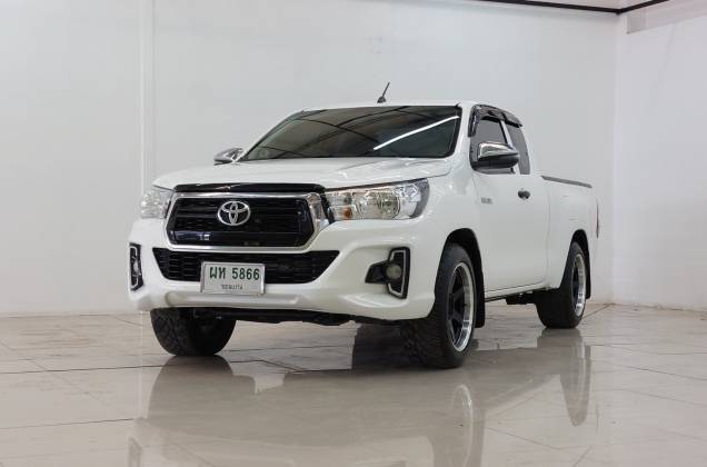 Hilux Revo Smart Cab 2.4 J Plus Z Edition (MY18) MT*