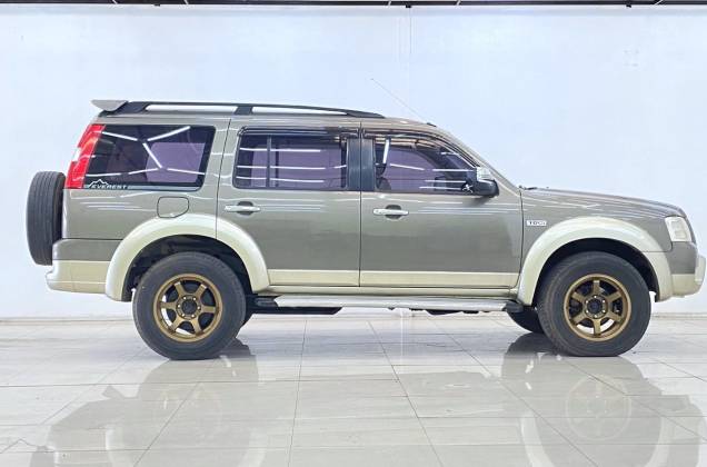 EVEREST 3.0 LTD TDCI 4WD AT* - ภาพย่อที่ 9