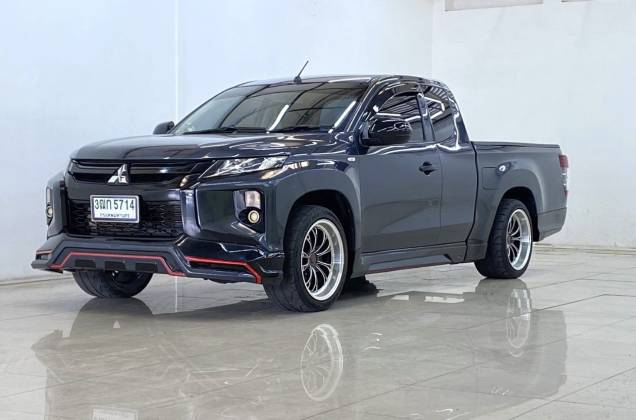 Triton All New Mega Cab 2.5 GLX (MY19) MT*