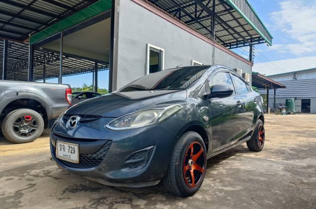 2 1.5 Groove Elegance (Sedan) (MY11) MT*