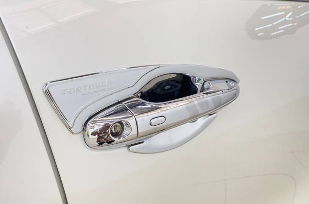 Fortuner 2.4 Legender Black Top (MY20) AT* - ภาพย่อที่ 29