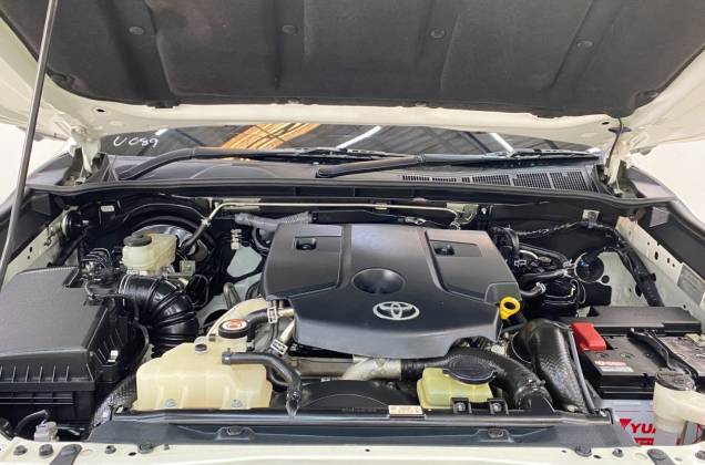 Fortuner 2.4 Legender Black Top (MY20) AT* - ภาพย่อที่ 44