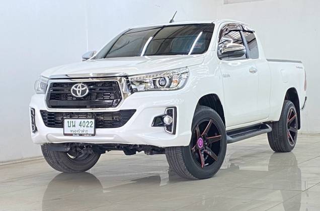 Hilux Revo Smart Cab 2.4 G Prerunner Navi AT*