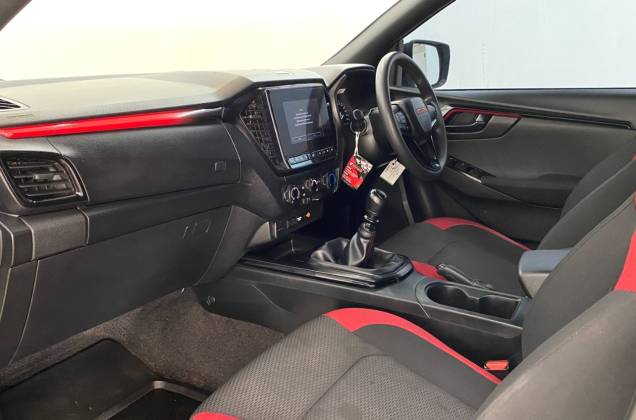 D-Max All New Blue Power Cab-4 1.9 Ddi Speed X-series(MY21) MT* - ภาพย่อที่ 32