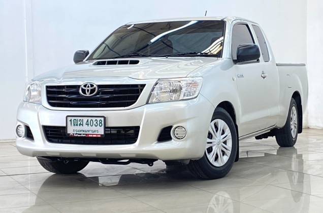 Hilux Vigo Champ Cab 2.5 J MT*