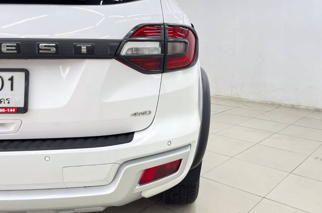 Everest 2.0 Bi-Turbo Titanium+ 4WD (MY18) AT* - ภาพย่อที่ 13