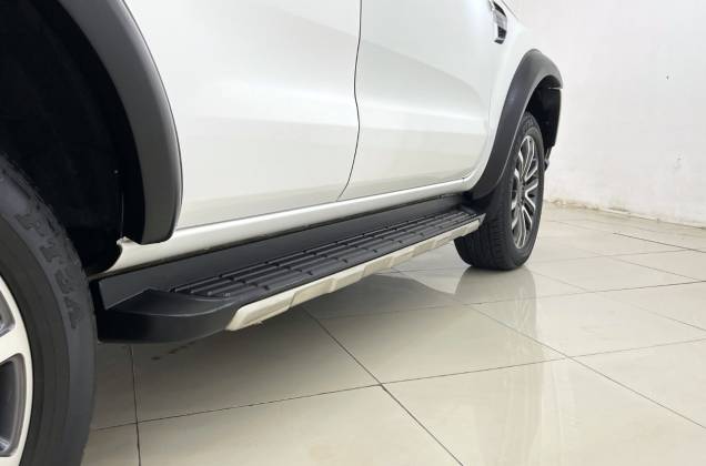 Everest 2.0 Bi-Turbo Titanium+ 4WD (MY18) AT* - ภาพย่อที่ 15