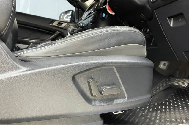 Everest 2.0 Bi-Turbo Titanium+ 4WD (MY18) AT* - ภาพย่อที่ 22