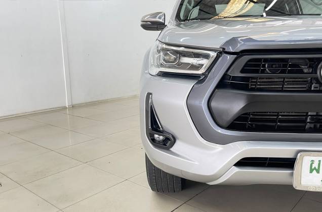 Hilux Revo Smart Cab 2.4 Mid Prerunner (MY20) MT* - ภาพย่อที่ 8