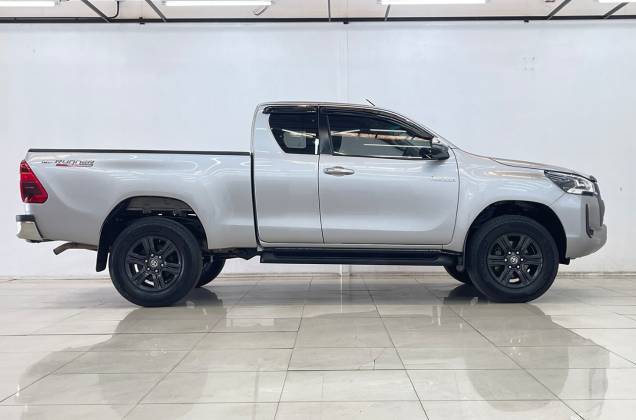 Hilux Revo Smart Cab 2.4 Mid Prerunner (MY20) MT* - ภาพย่อที่ 11