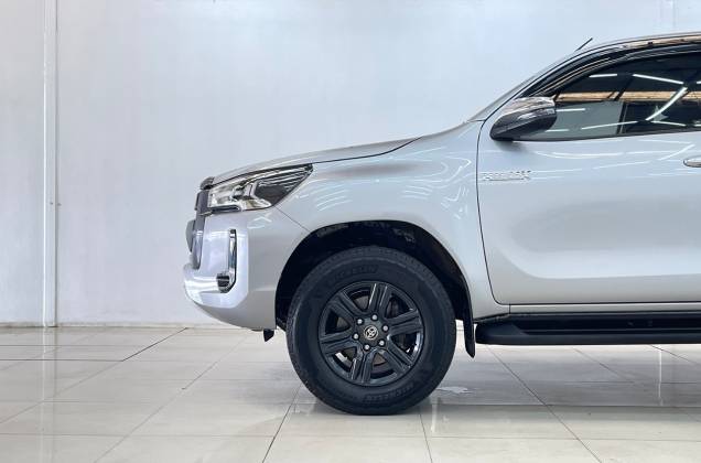 Hilux Revo Smart Cab 2.4 Mid Prerunner (MY20) MT* - ภาพย่อที่ 13