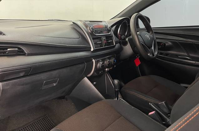 Yaris 1.2 E AT* - ภาพย่อที่ 30