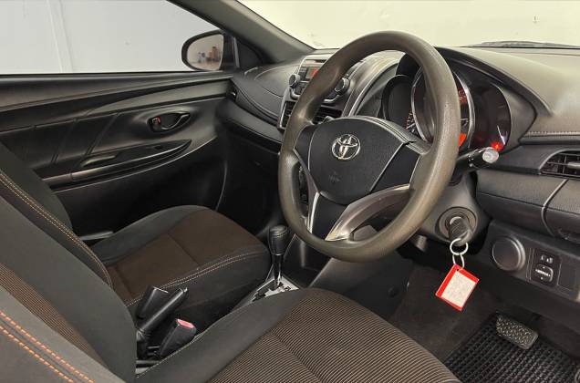 Yaris 1.2 E AT* - ภาพย่อที่ 31