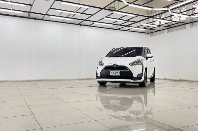 Sienta 1.5 V AT* - ภาพย่อที่ 8