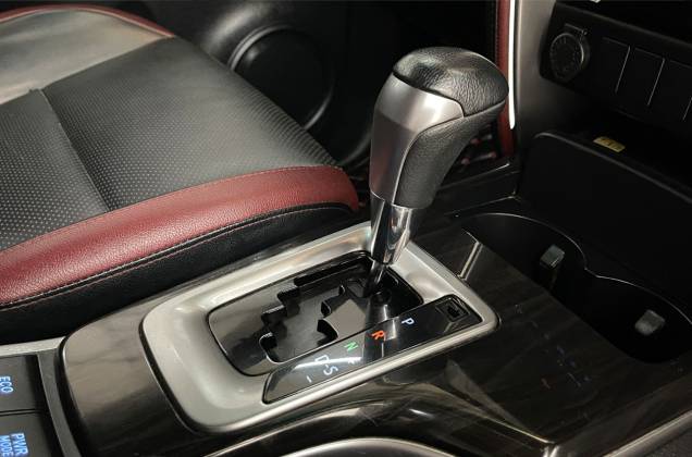 Fortuner 2.4 Legender Black Top 4WD (MY20) AT* - ภาพย่อที่ 21