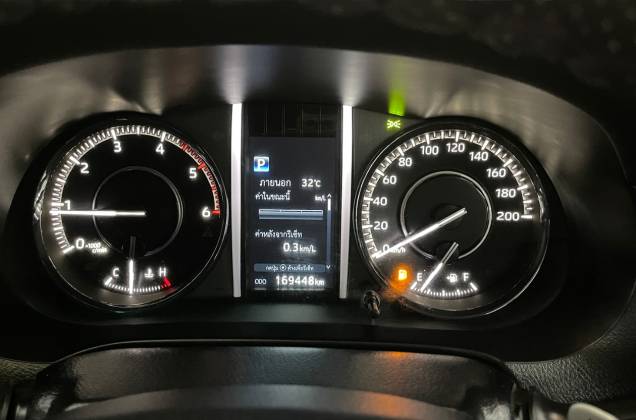 Fortuner 2.4 Legender Black Top 4WD (MY20) AT* - ภาพย่อที่ 34