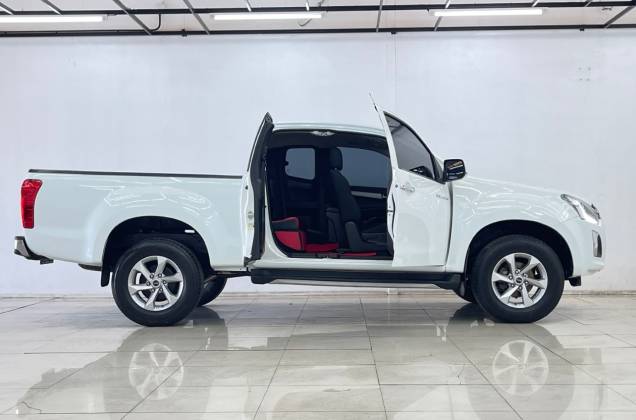 D-Max All New Blue Power Spacecab Hi- Lander 1.9 Ddi L (MY19) MT* - ภาพย่อที่ 9