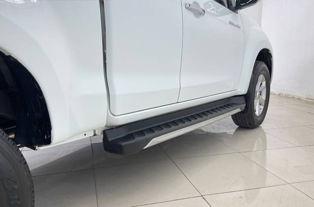 D-Max All New Blue Power Spacecab Hi- Lander 1.9 Ddi L (MY19) MT* - ภาพย่อที่ 13