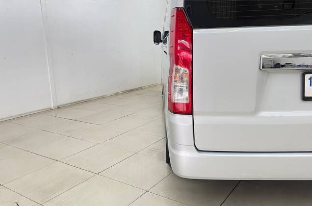 Commuter 2.8 Diesel (MY19) - ภาพย่อที่ 20