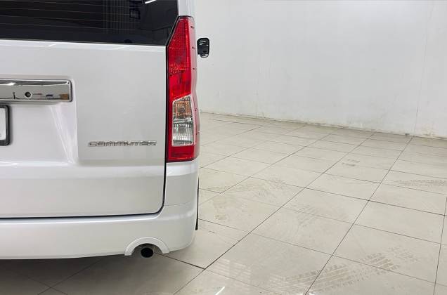 Commuter 2.8 Diesel (MY19) - ภาพย่อที่ 21