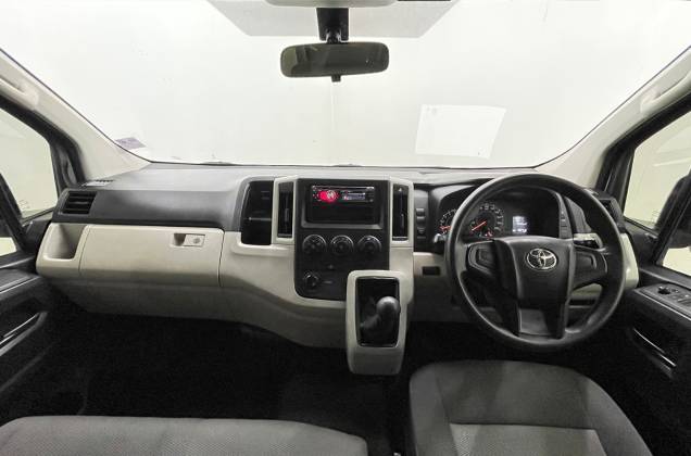 Commuter 2.8 Diesel (MY19) - ภาพย่อที่ 29