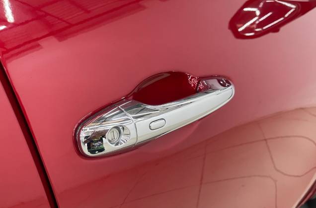 Fortuner 2.4 Legender Black Top (MY20) AT* - ภาพย่อที่ 20