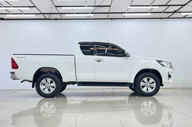Hilux Revo Smart Cab 2.4 J Plus Prerunner (MY18) MT  - ภาพย่อที่ 10