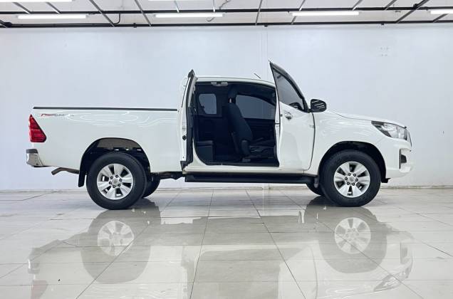 Hilux Revo Smart Cab 2.4 J Plus Prerunner (MY18) MT  - ภาพย่อที่ 11