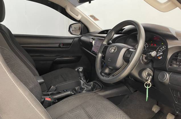 Hilux Revo Smart Cab 2.4 J Plus Prerunner (MY18) MT  - ภาพย่อที่ 27