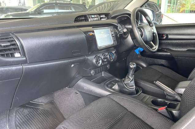 Hilux Revo Smart Cab 2.4 Entry Std Z Editon (MY20) MT* - ภาพย่อที่ 23