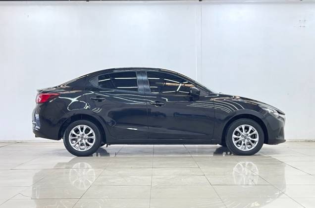 2 1.5 Skyactiv XD High AT* - ภาพย่อที่ 9