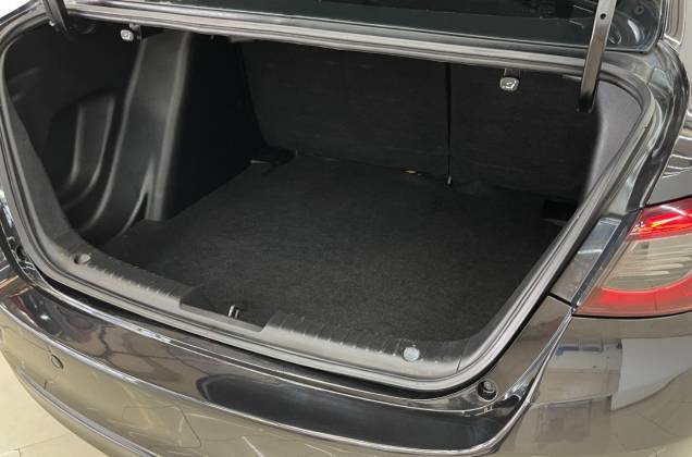 2 1.5 Skyactiv XD High AT* - ภาพย่อที่ 20