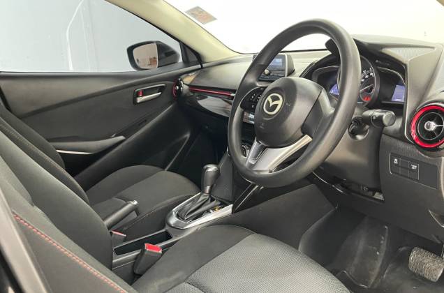 2 1.5 Skyactiv XD High AT* - ภาพย่อที่ 27