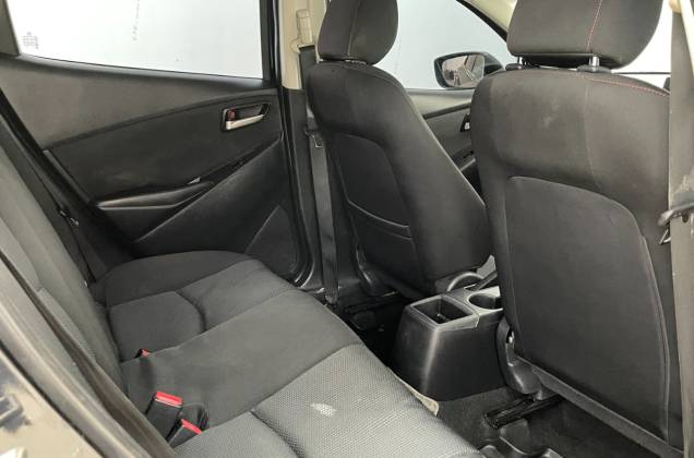 2 1.5 Skyactiv XD High AT* - ภาพย่อที่ 26