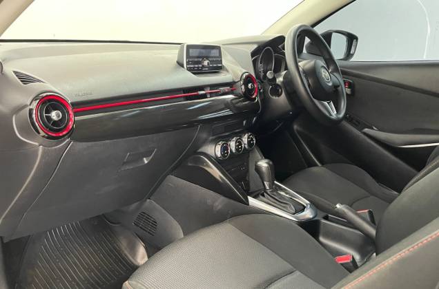 2 1.5 Skyactiv XD High AT* - ภาพย่อที่ 29