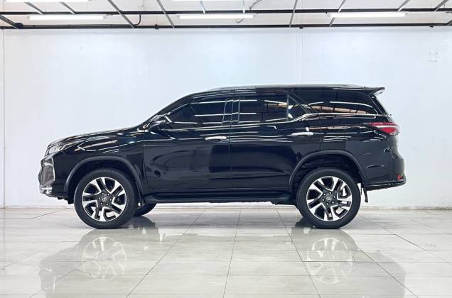 Fortuner 2.4 Legender (MY20) AT - ภาพย่อที่ 9