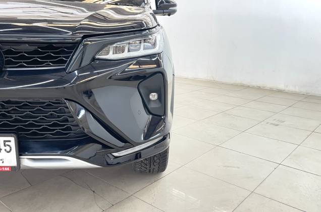 Fortuner 2.4 Legender (MY20) AT - ภาพย่อที่ 17