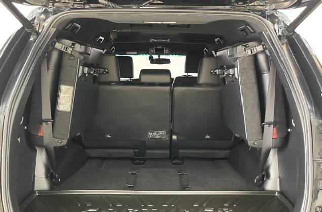 Fortuner 2.4 Legender (MY20) AT - ภาพย่อที่ 23
