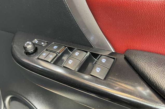 Fortuner 2.4 Legender (MY20) AT - ภาพย่อที่ 29