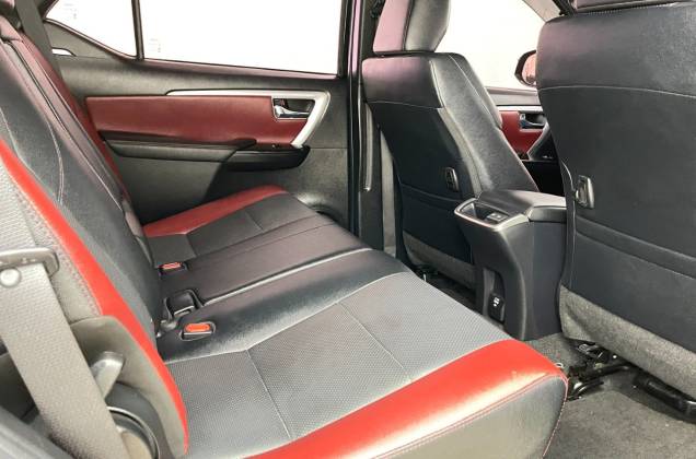 Fortuner 2.4 Legender (MY20) AT - ภาพย่อที่ 30