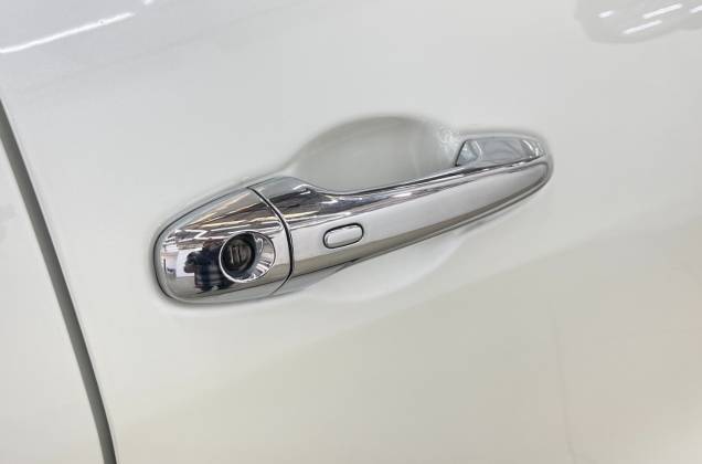 Fortuner 2.4 Legender Black Top (MY20) AT - ภาพย่อที่ 25