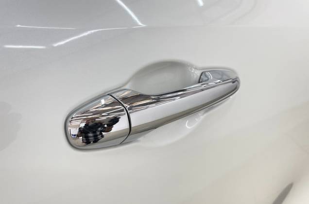 Fortuner 2.4 Legender Black Top (MY20) AT - ภาพย่อที่ 24