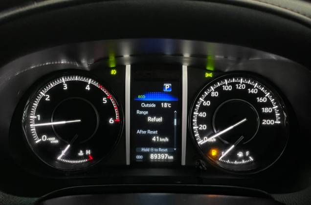 Fortuner 2.4 Legender Black Top (MY20) AT - ภาพย่อที่ 39