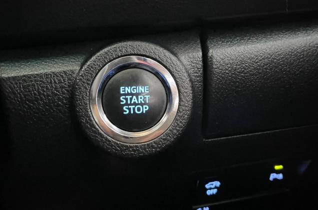 Fortuner 2.4 Legender Black Top (MY20) AT - ภาพย่อที่ 37