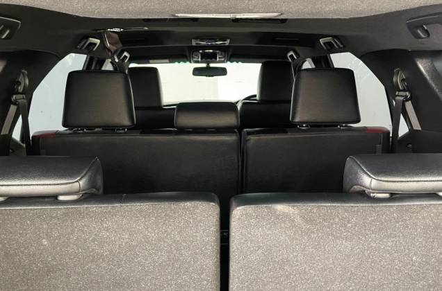 Fortuner 2.4 Legender Black Top (MY20) AT - ภาพย่อที่ 33