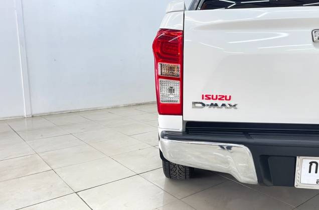 D-Max All New Blue Power Cab-4 Hi-Lander 1.9 Ddi Z DVD X-series MT* - ภาพย่อที่ 19
