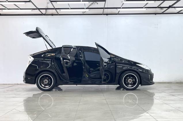 Prius 1.8 Top Option TRD Sportivo(MNC) Hybrid AT* - ภาพย่อที่ 11