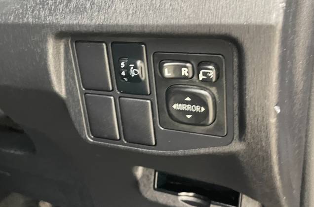 Prius 1.8 Top Option TRD Sportivo(MNC) Hybrid AT* - ภาพย่อที่ 28