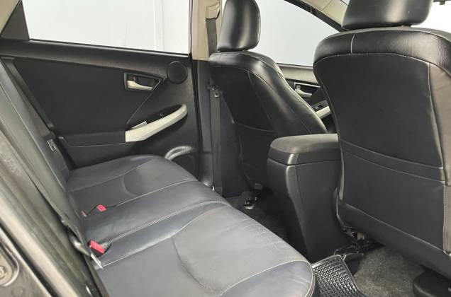 Prius 1.8 Top Option TRD Sportivo(MNC) Hybrid AT* - ภาพย่อที่ 30